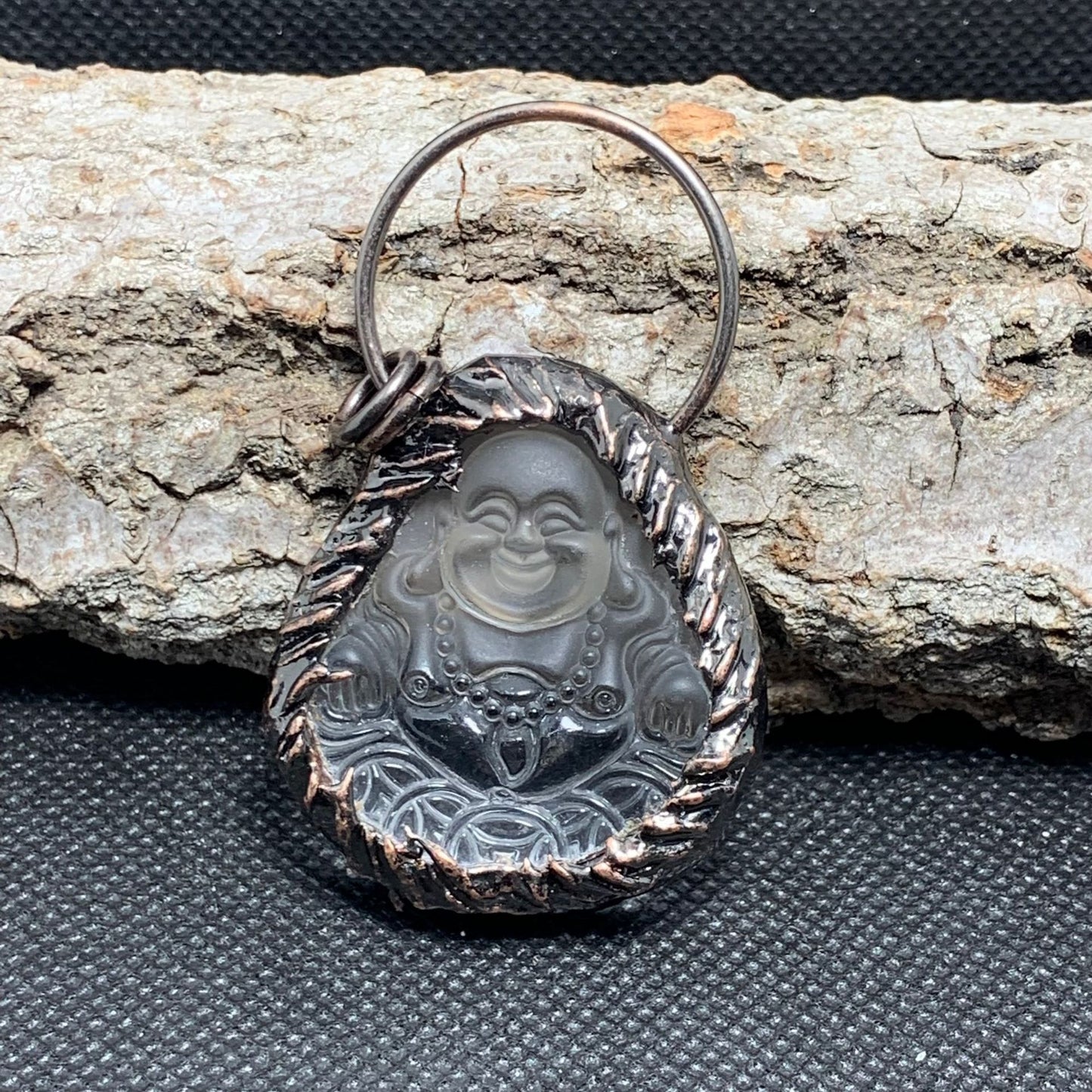 Charming Pendant for Any Occasion