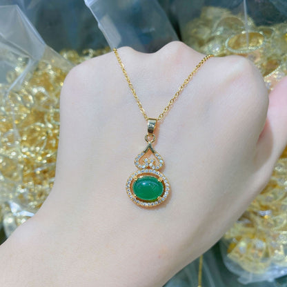 Romantic Gold Necklace for Special Moments
