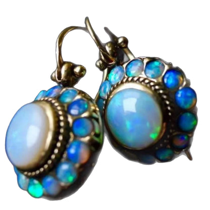 Charming Piece for Any Occasion