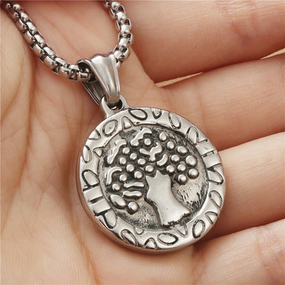 Classic Pendant with Timeless Appeal