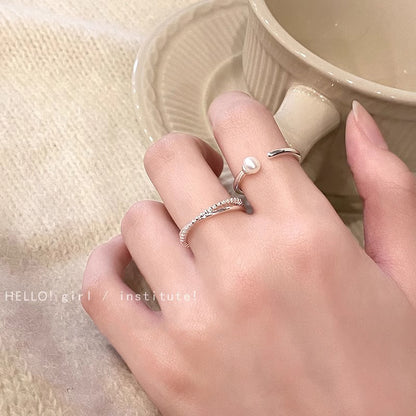 Classic Pearl Ring with Timeless Appeal