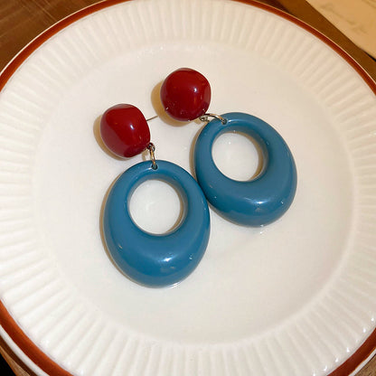 Charming Earring for Any Occasion