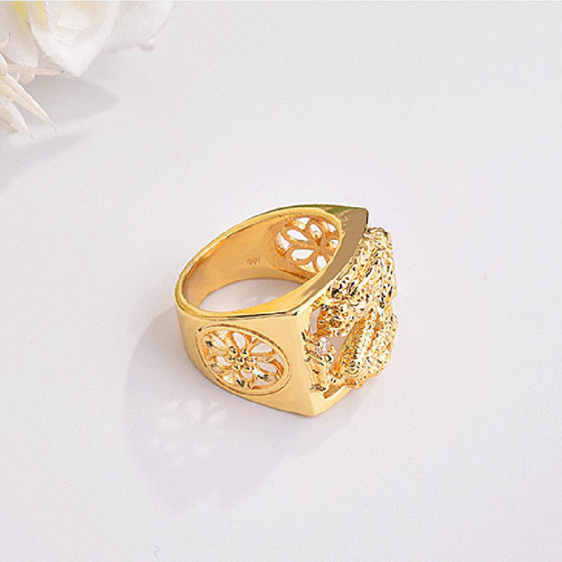 Stunning Gold Ring for Daily Wear