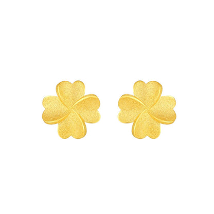 Elegant Gold Earring for Every Occasion