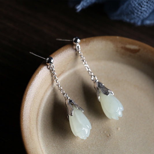 Romantic Silver Earring for Special Moments