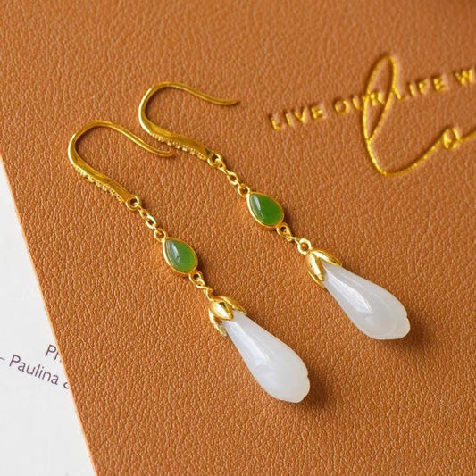 Beautiful Silver Earring with Unique Style