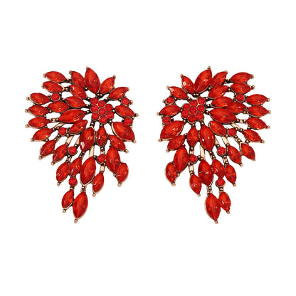 Charming Gold Earring for Any Occasion