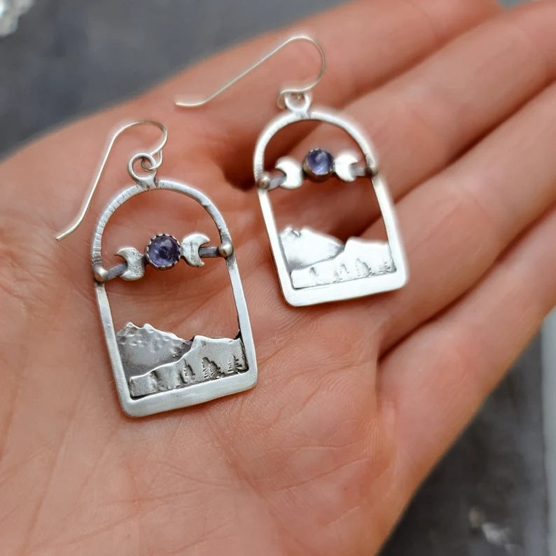 Charming Earring for Any Occasion
