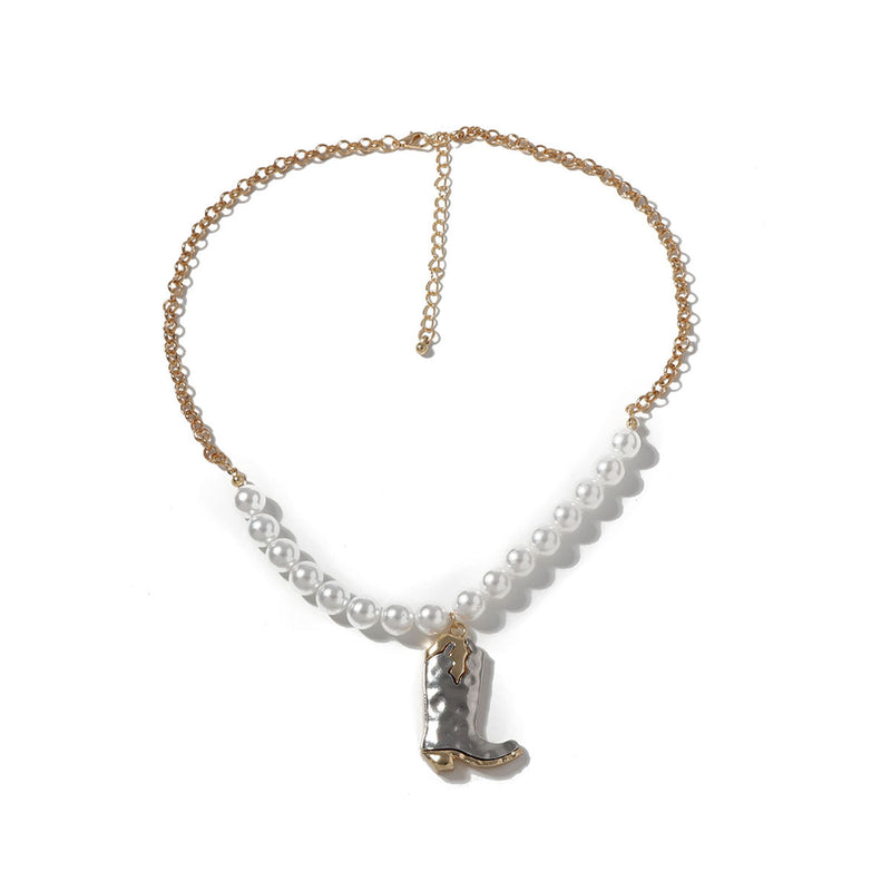 Beautiful Pearl Necklace with Unique Style