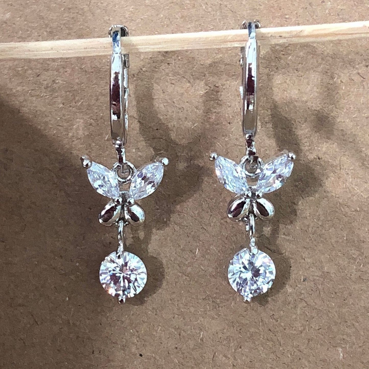 Charming Earring for Any Occasion