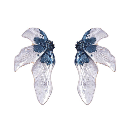 Charming Piece for Any Occasion