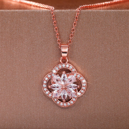 Beautiful Gold Necklace with Unique Style