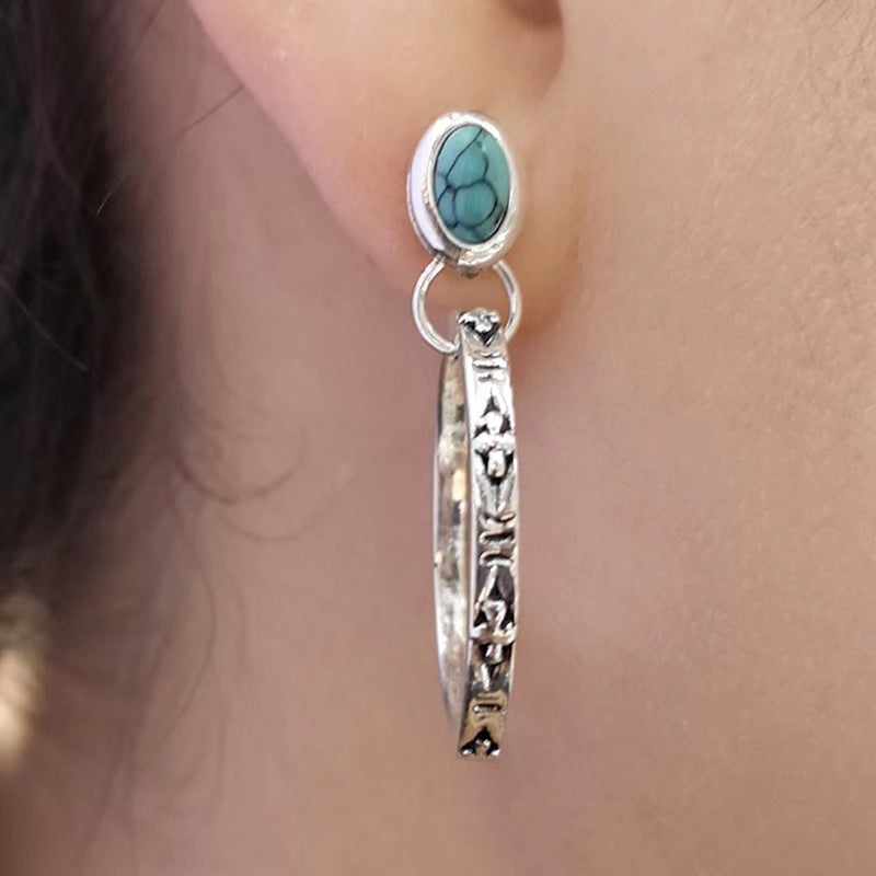 Charming Earring for Any Occasion