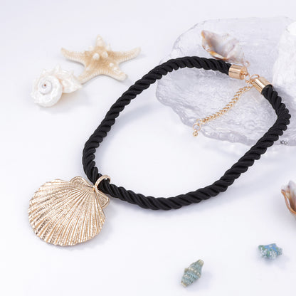 Stunning Necklace for Daily Wear