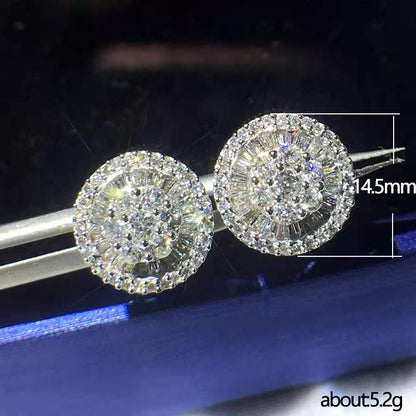 Charming Silver Earring for Any Occasion