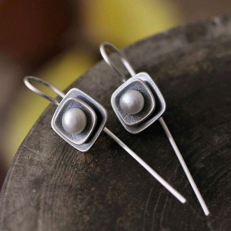 Beautiful Pearl Earring with Unique Style