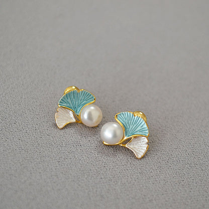Elegant Gold Earring for Every Occasion