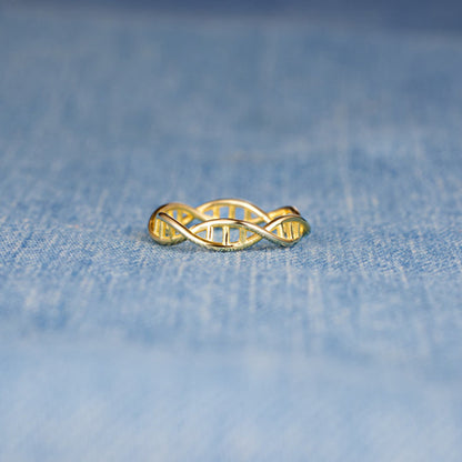 Stunning Ring for Daily Wear