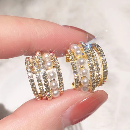 Charming Earring for Any Occasion