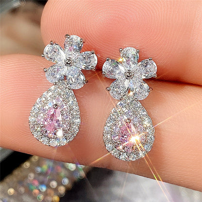 Charming Earring for Any Occasion