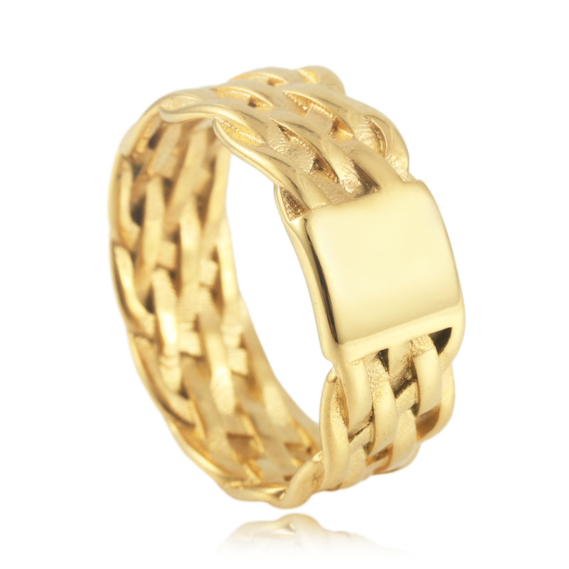 Classic Chain with Timeless Appeal