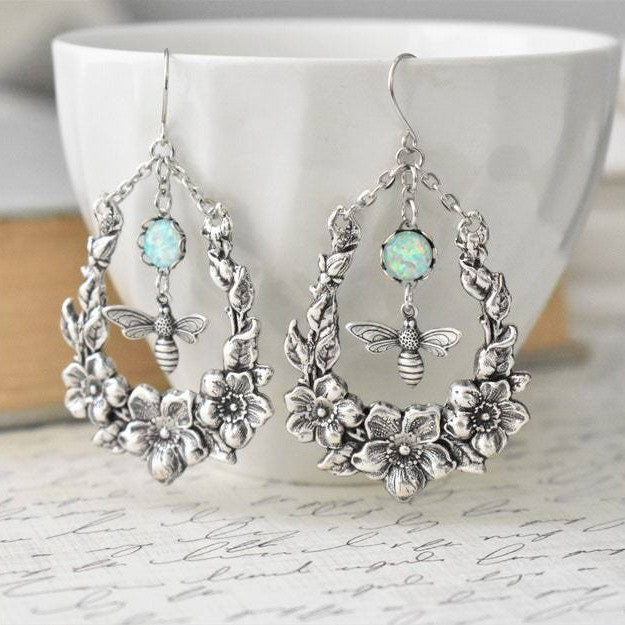 Romantic Silver Earring for Special Moments
