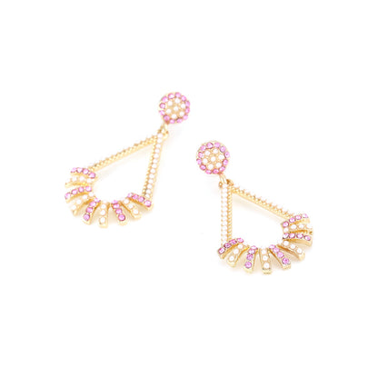 Beautiful Pearl Earring with Unique Style