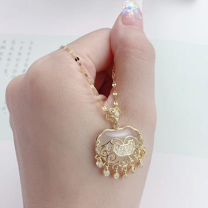 Charming Silver Necklace for Any Occasion