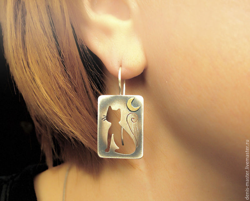 Classic Earring with Timeless Appeal