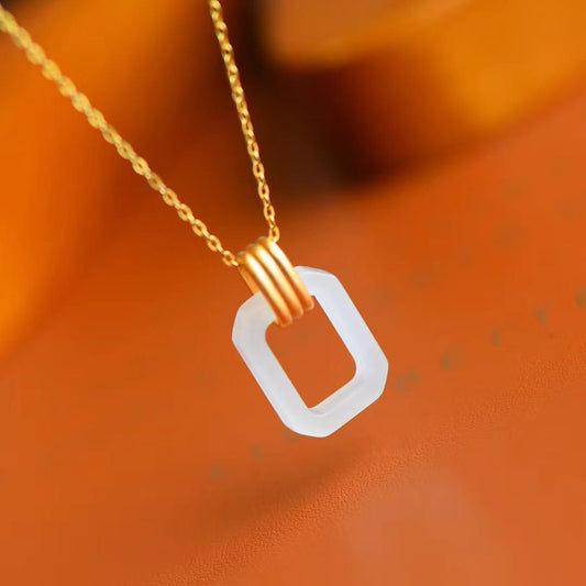 Charming Gold Pendant for Any Occasion