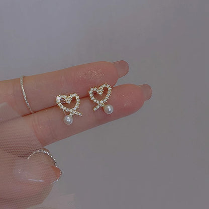 Romantic Pearl Earring for Special Moments