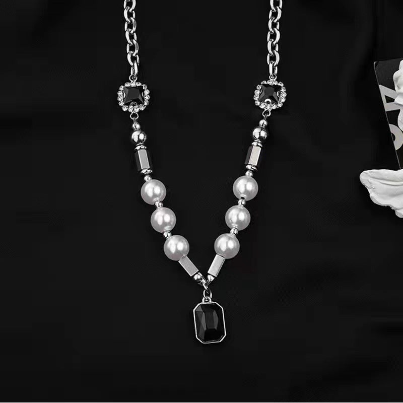 Stunning Pearl Necklace for Daily Wear
