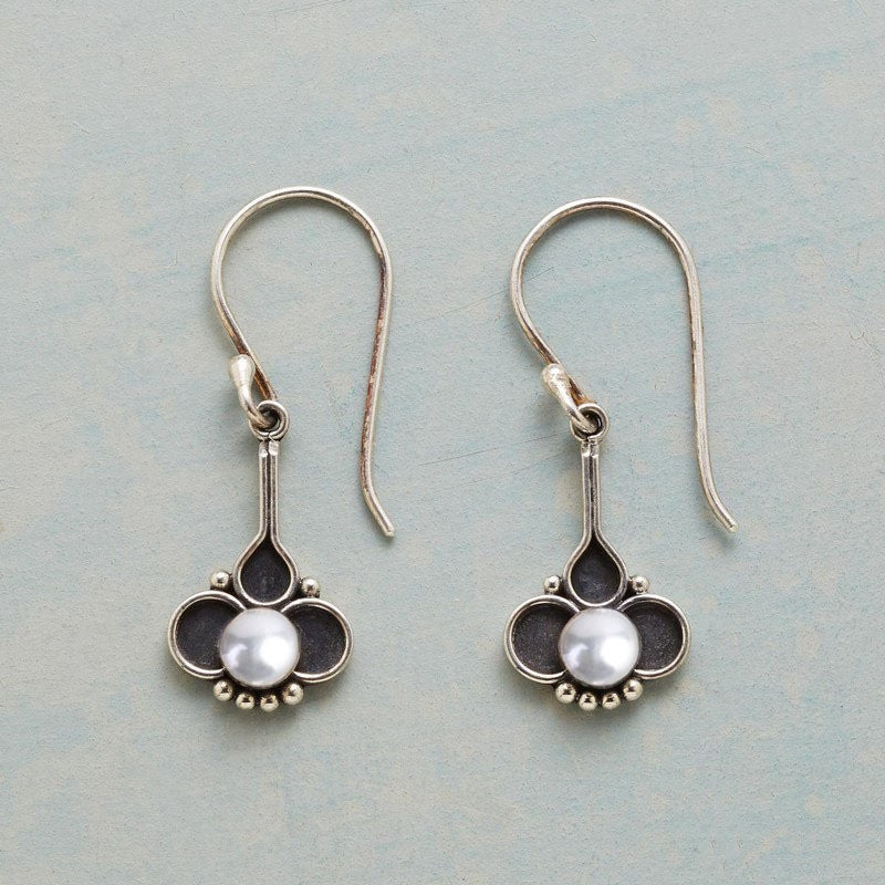 Charming Pearl Earring for Any Occasion