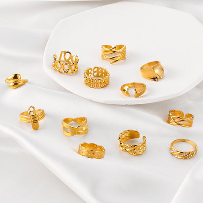 Classic Gold Ring with Timeless Appeal