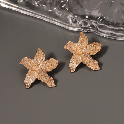 Classic Earring with Timeless Appeal