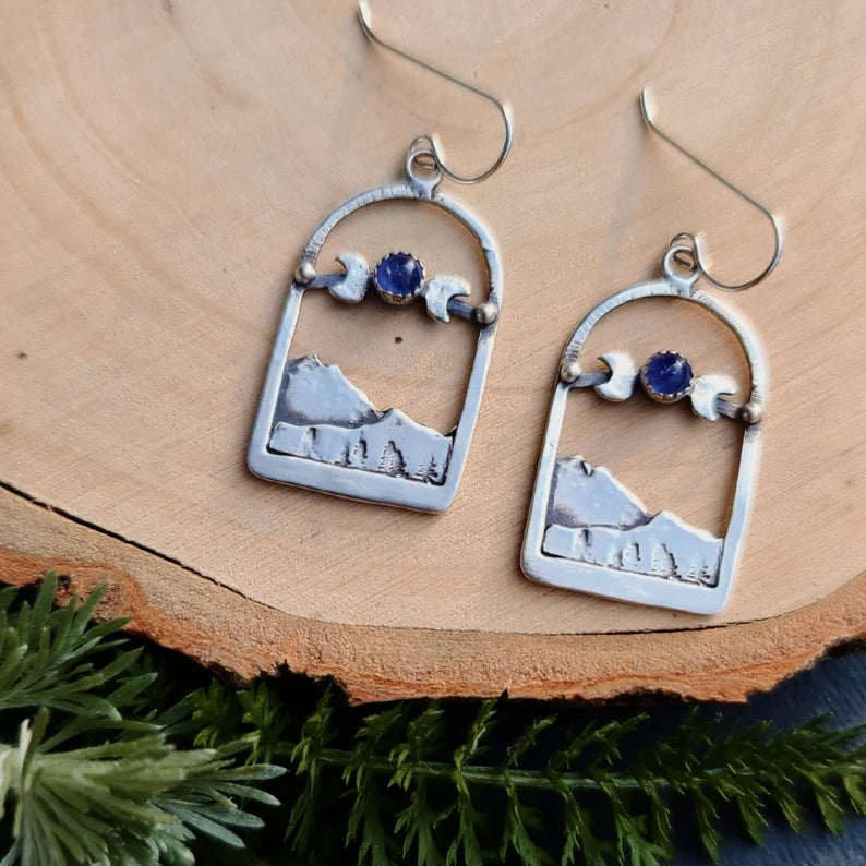 Charming Earring for Any Occasion