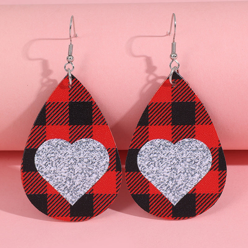 Charming Silver Earring for Any Occasion