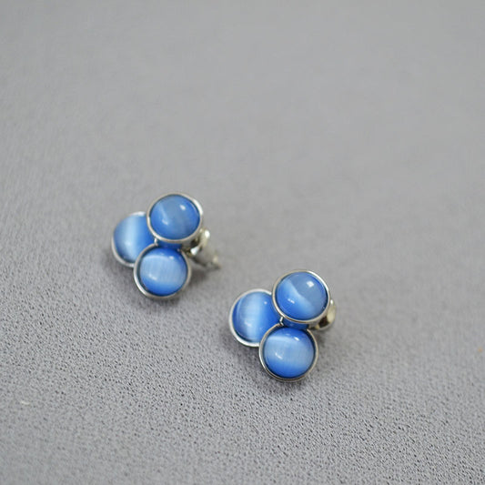 Charming Gold Earring for Any Occasion