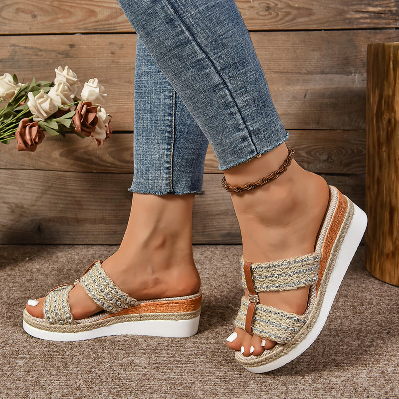 Graceful Orthopedic Sandals for Modern Look