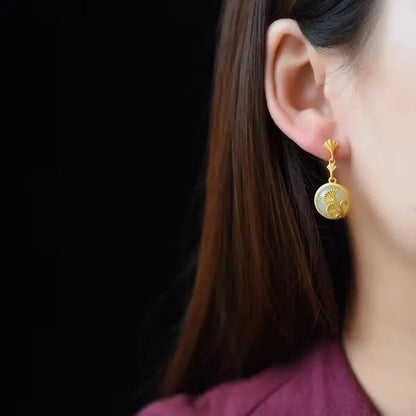 Classic Gold Earring with Timeless Appeal