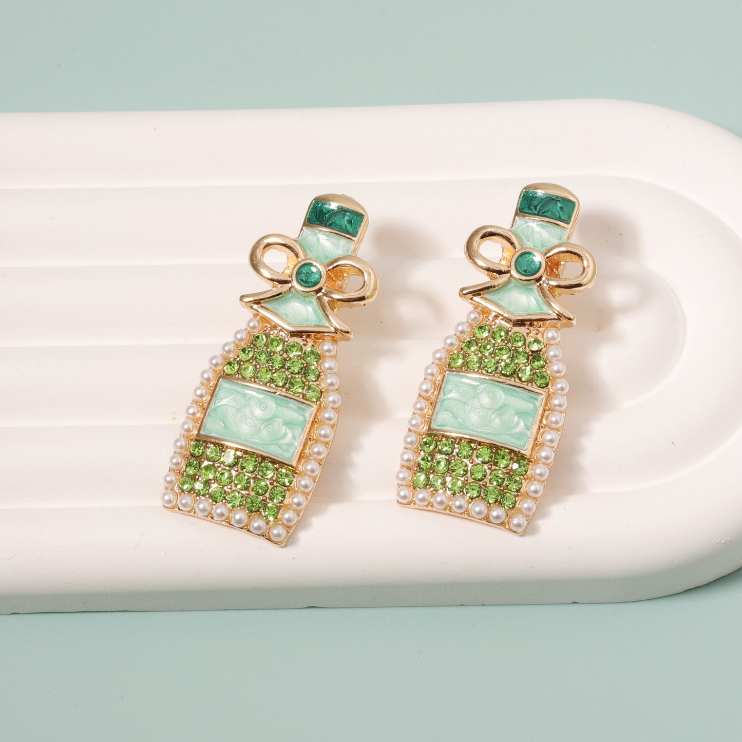 Charming Pearl Earring for Any Occasion
