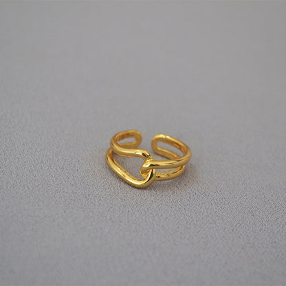 Classic Gold Ring with Timeless Appeal