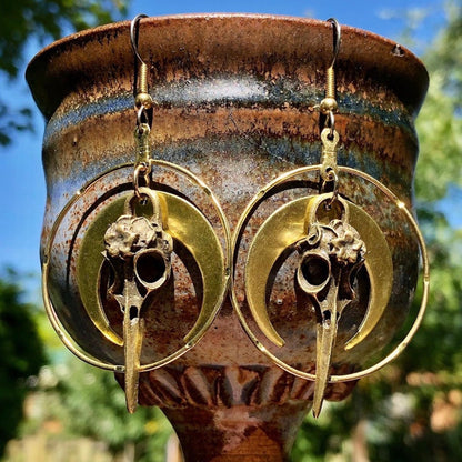 Classic Gold Earring with Timeless Appeal