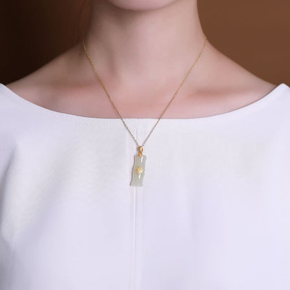 Beautiful Gold Pendant with Unique Style