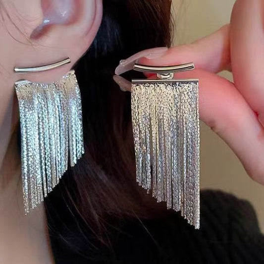 Elegant Silver Earring for Every Occasion