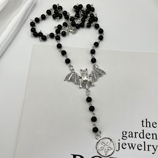 Stunning Silver Necklace for Daily Wear