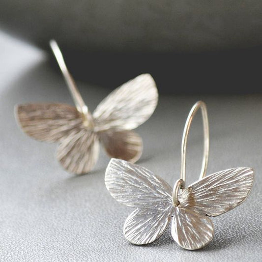 Beautiful Silver Earring with Unique Style