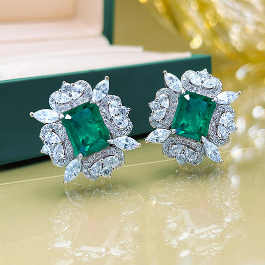 Charming Earring for Any Occasion