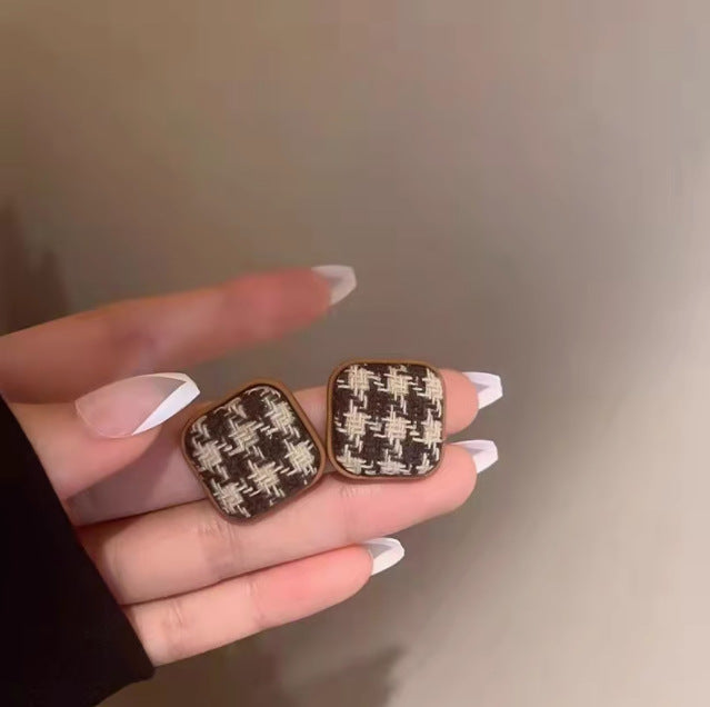 Elegant Earring for Every Occasion
