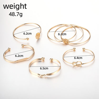 Charming Gold Bracelet for Any Occasion